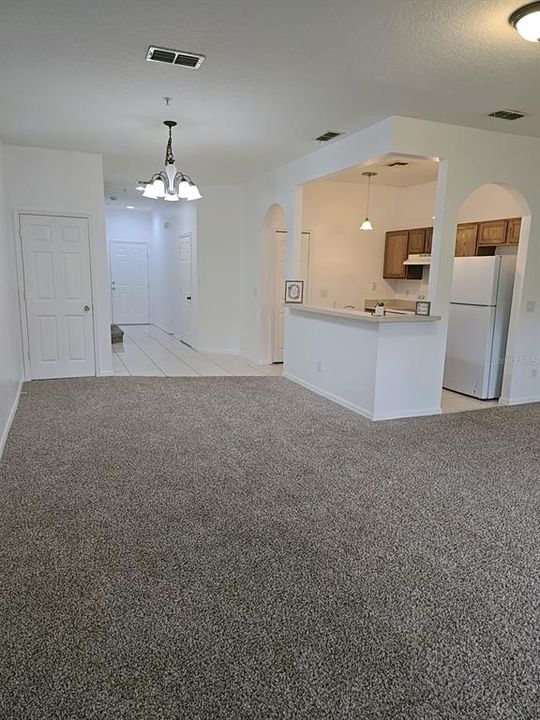 For Rent: $2,200 (3 beds, 2 baths, 1517 Square Feet)