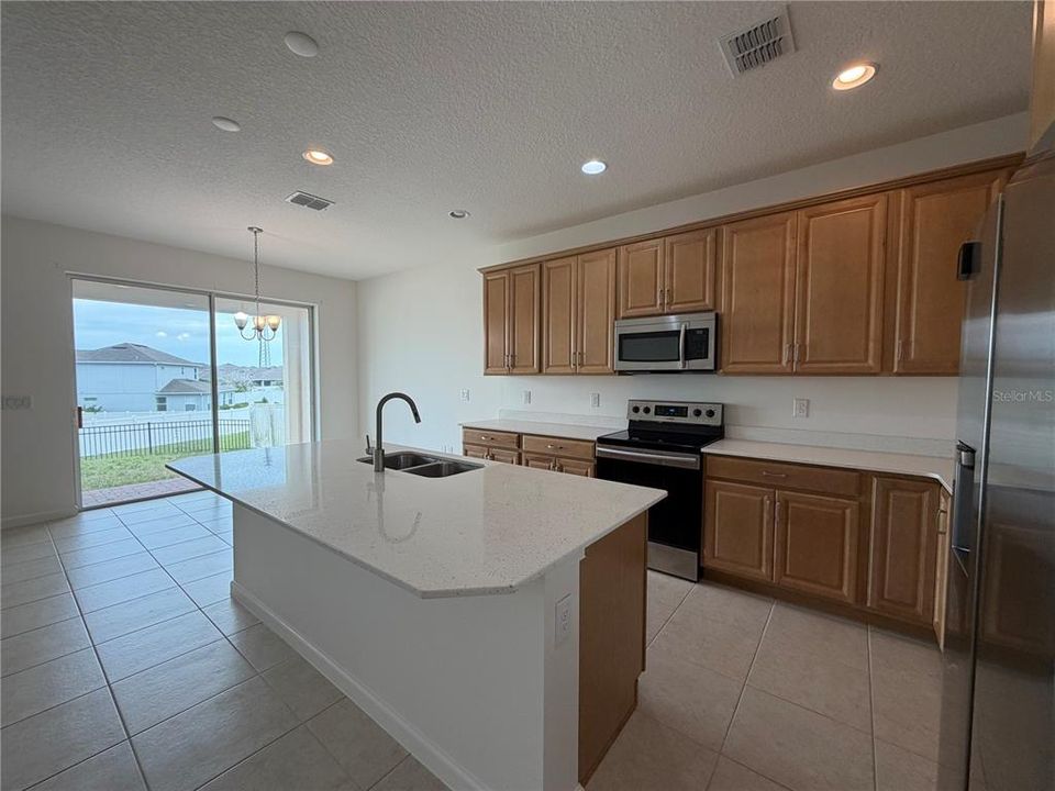 For Sale: $389,900 (5 beds, 3 baths, 3275 Square Feet)