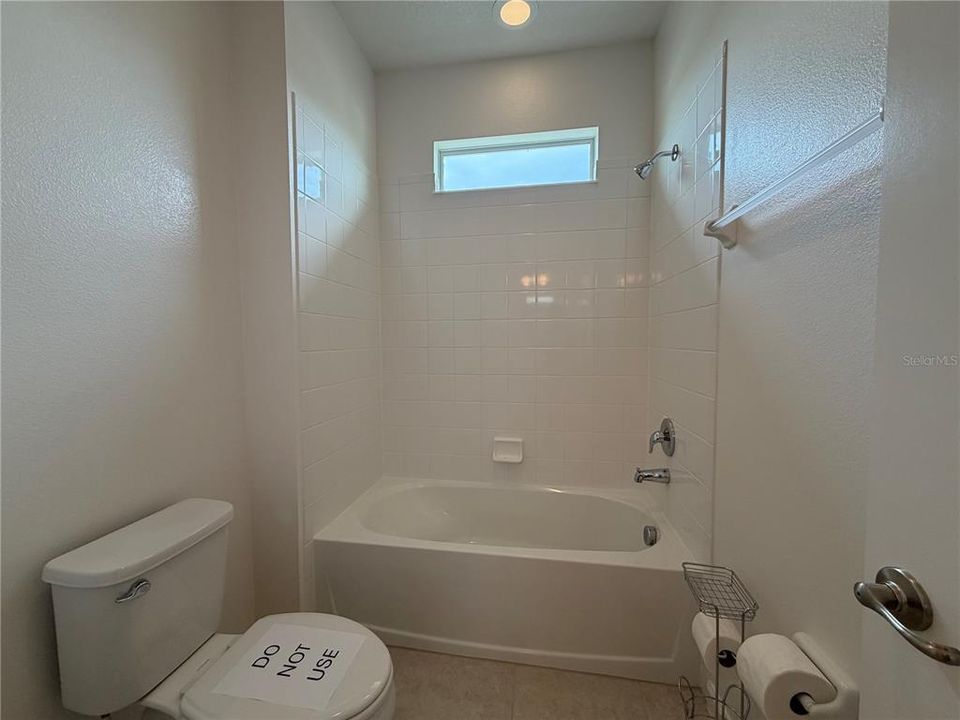 For Sale: $389,900 (5 beds, 3 baths, 3275 Square Feet)