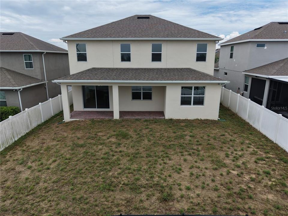 For Sale: $389,900 (5 beds, 3 baths, 3275 Square Feet)