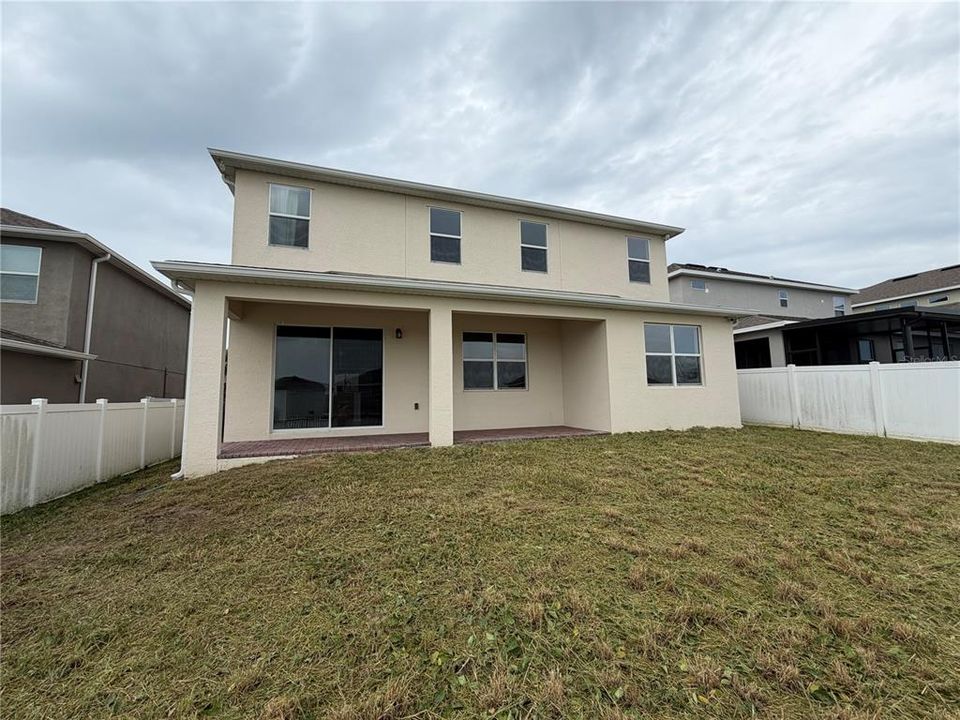 For Sale: $389,900 (5 beds, 3 baths, 3275 Square Feet)