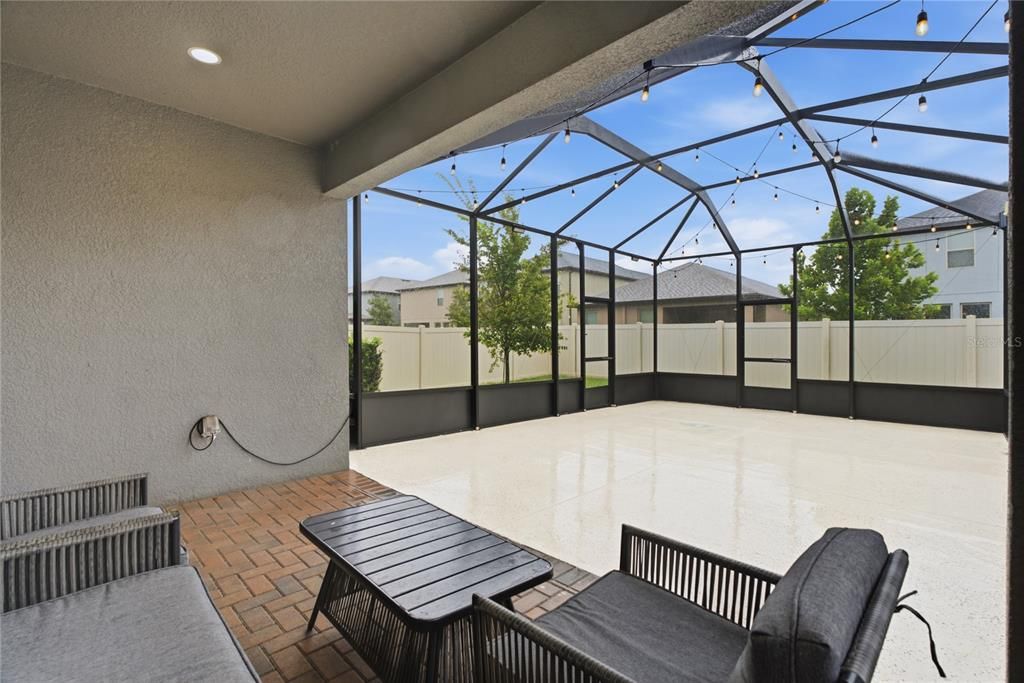 En Venta: $459,000 (5 camas, 3 baños, 2466 Pies cuadrados)