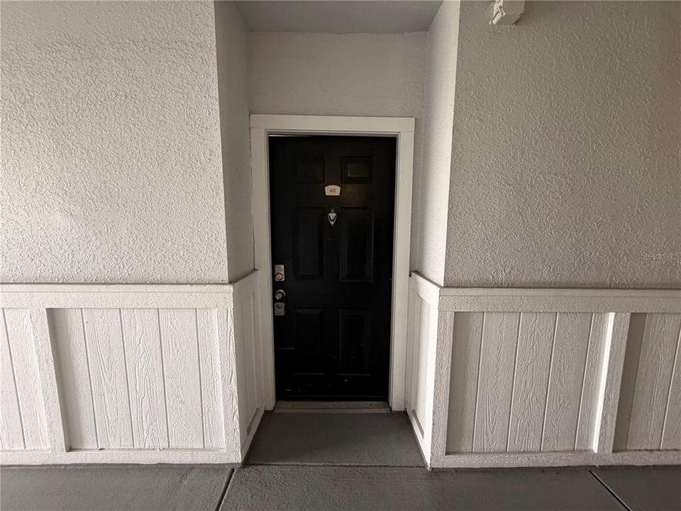 Active With Contract: $160,000 (2 beds, 2 baths, 1115 Square Feet)