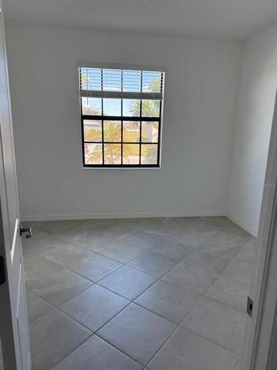 En Renta: $2,450 (4 camas, 3 baños, 2027 Pies cuadrados)