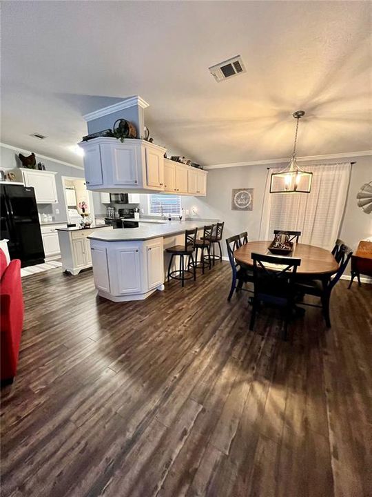 En Venta: $249,900 (3 camas, 2 baños, 1782 Pies cuadrados)