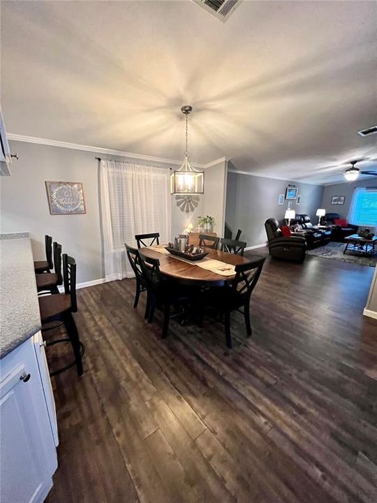 En Venta: $249,900 (3 camas, 2 baños, 1782 Pies cuadrados)