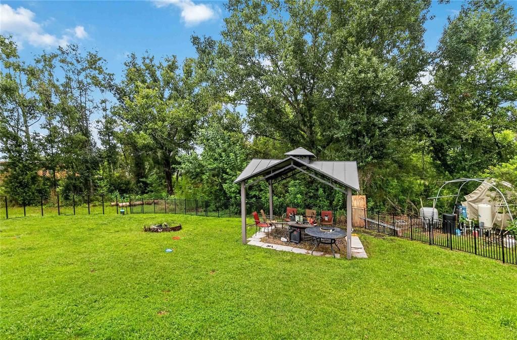 En Venta: $449,900 (4 camas, 2 baños, 1768 Pies cuadrados)