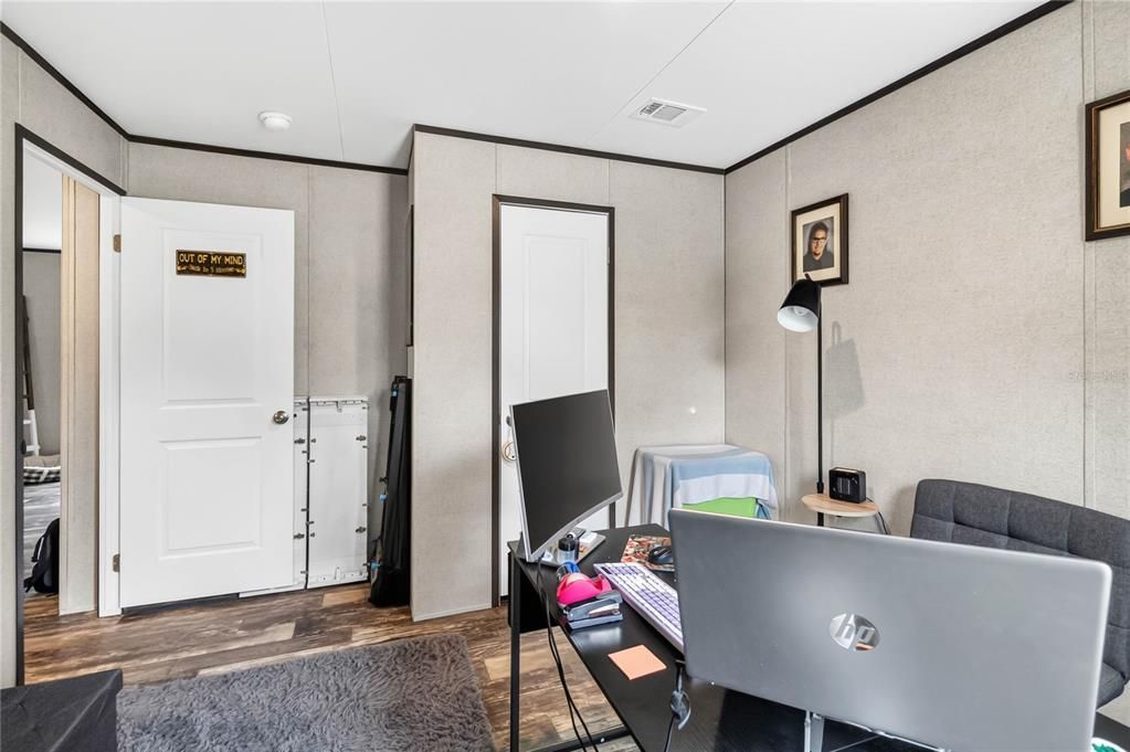 En Venta: $449,900 (4 camas, 2 baños, 1768 Pies cuadrados)