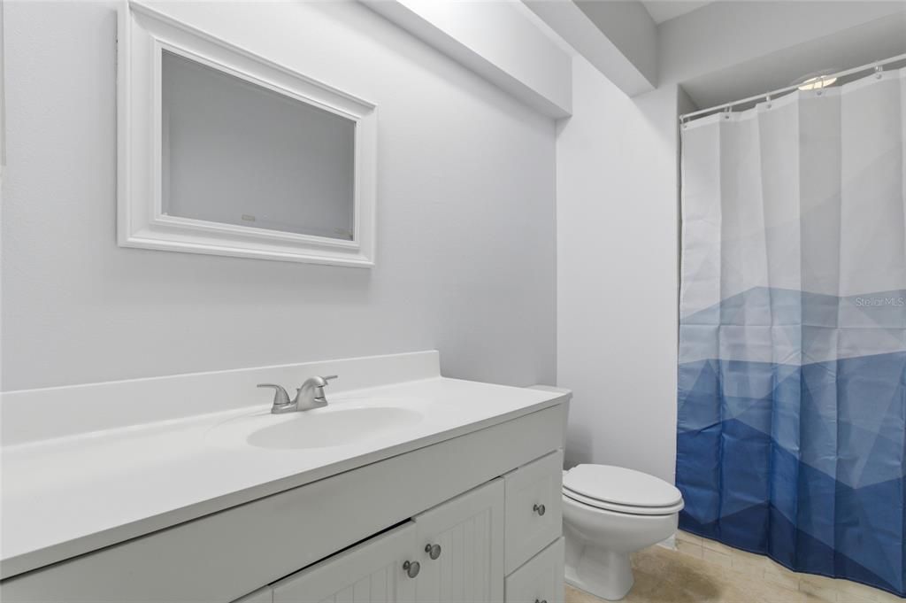 For Rent: $1,750 (2 beds, 2 baths, 1005 Square Feet)