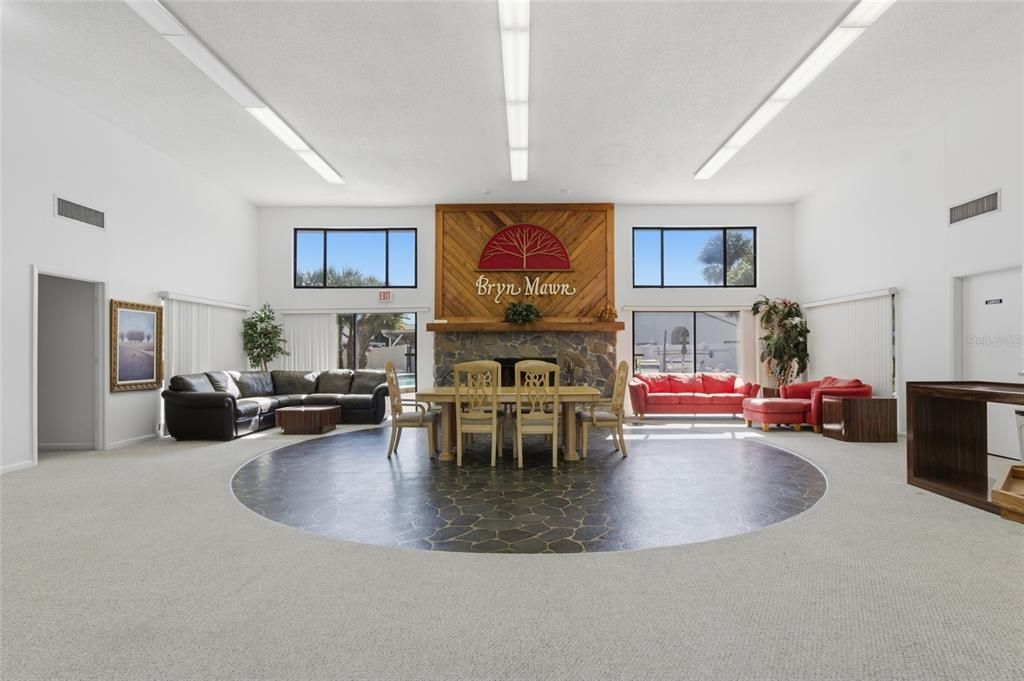 For Rent: $1,750 (2 beds, 2 baths, 1005 Square Feet)