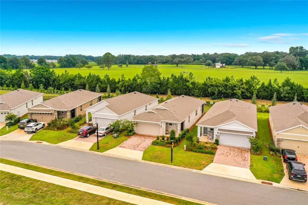 For Sale: $290,000 (2 beds, 2 baths, 1622 Square Feet)