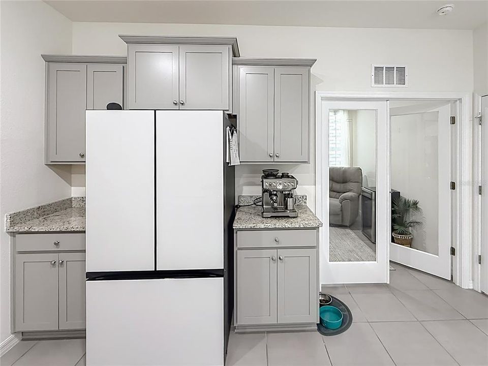 For Sale: $290,000 (2 beds, 2 baths, 1622 Square Feet)