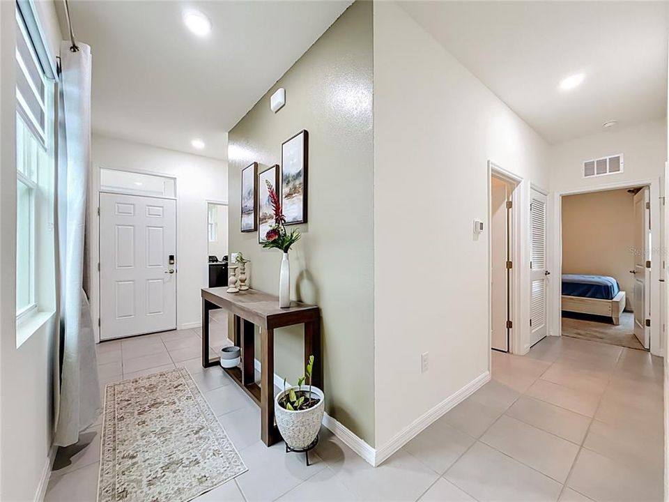 For Sale: $290,000 (2 beds, 2 baths, 1622 Square Feet)