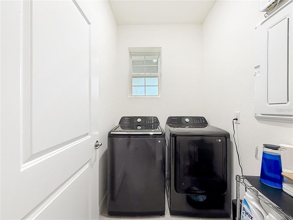 For Sale: $290,000 (2 beds, 2 baths, 1622 Square Feet)