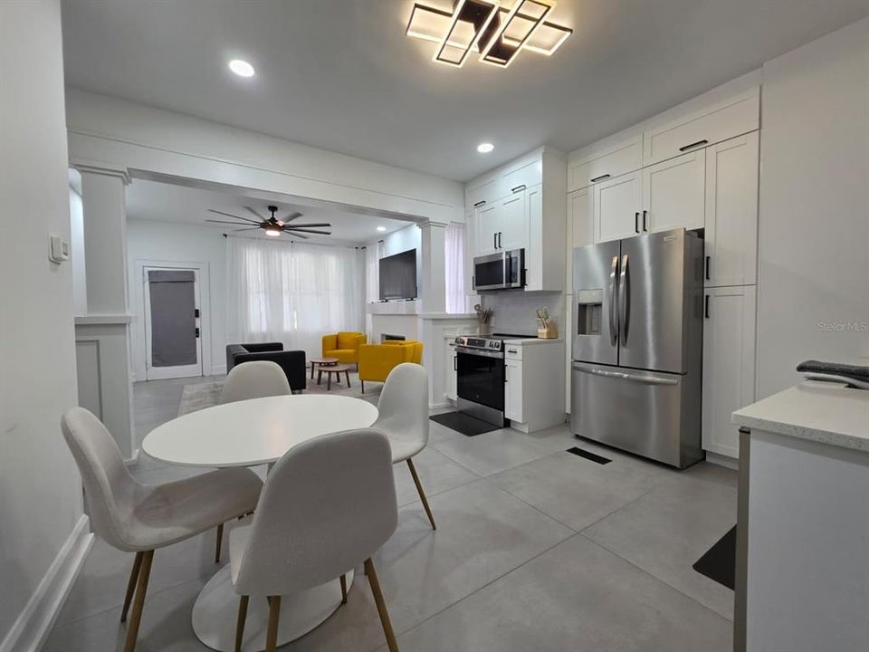 For Rent: $4,300 (3 beds, 2 baths, 2417 Square Feet)
