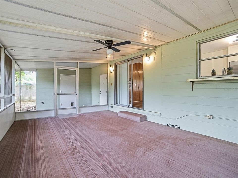 En Venta: $299,900 (2 camas, 1 baños, 1250 Pies cuadrados)