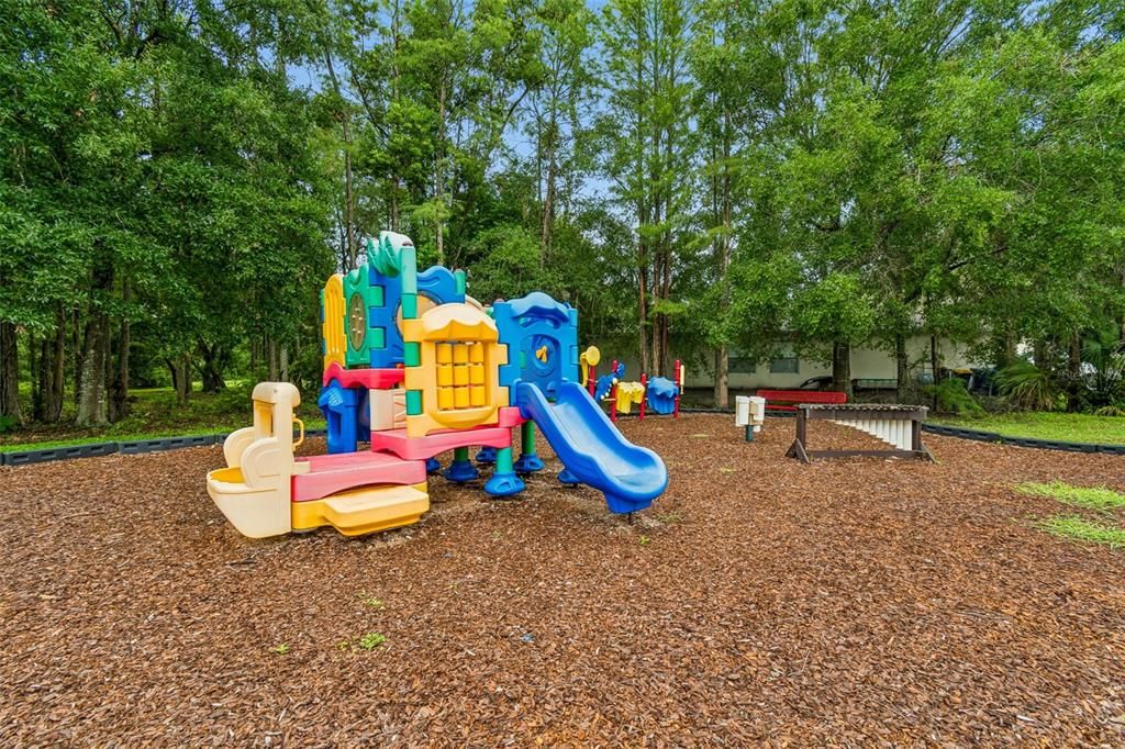 На продажу: $499,900 (6 спален, 3 ванн, 3060 Квадратных фут)