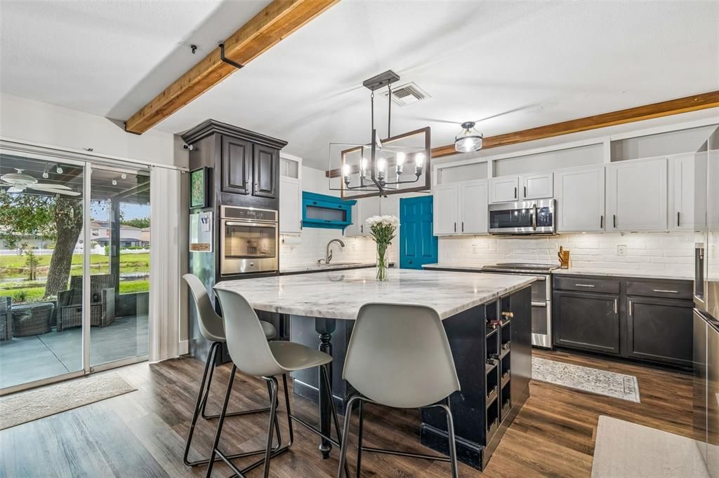 На продажу: $499,900 (6 спален, 3 ванн, 3060 Квадратных фут)