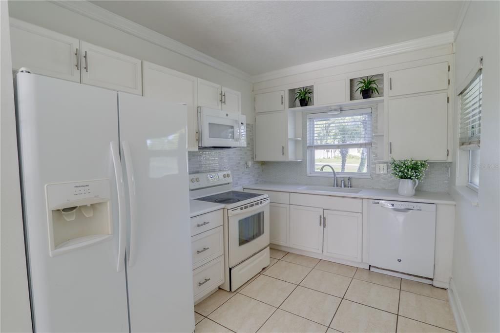 For Rent: $2,395 (2 beds, 2 baths, 1152 Square Feet)
