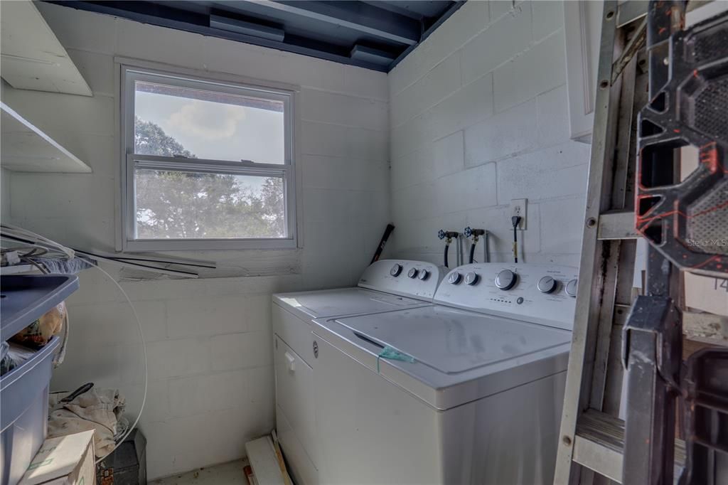 For Rent: $2,395 (2 beds, 2 baths, 1152 Square Feet)