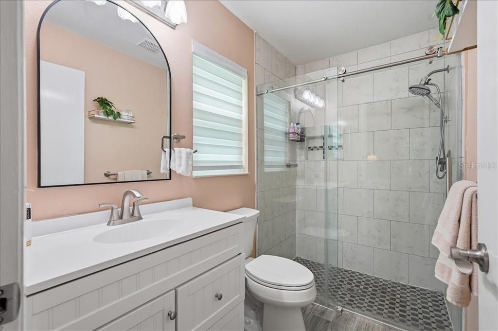 For Sale: $299,900 (2 beds, 2 baths, 1414 Square Feet)