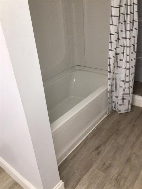 En Venta: $269,900 (4 camas, 2 baños, 1690 Pies cuadrados)