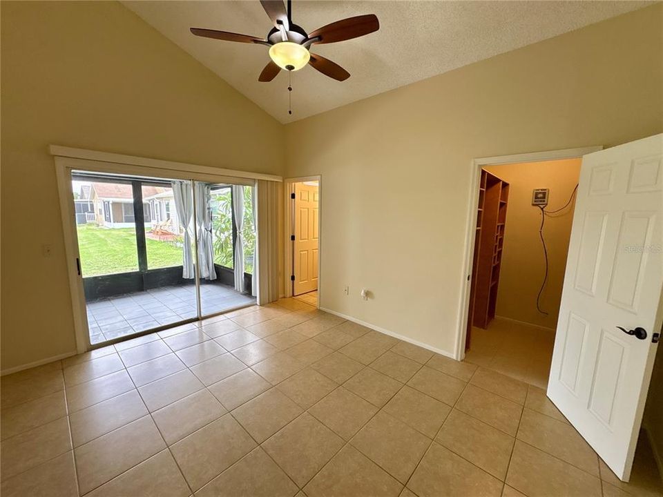 For Rent: $2,300 (3 beds, 2 baths, 1167 Square Feet)