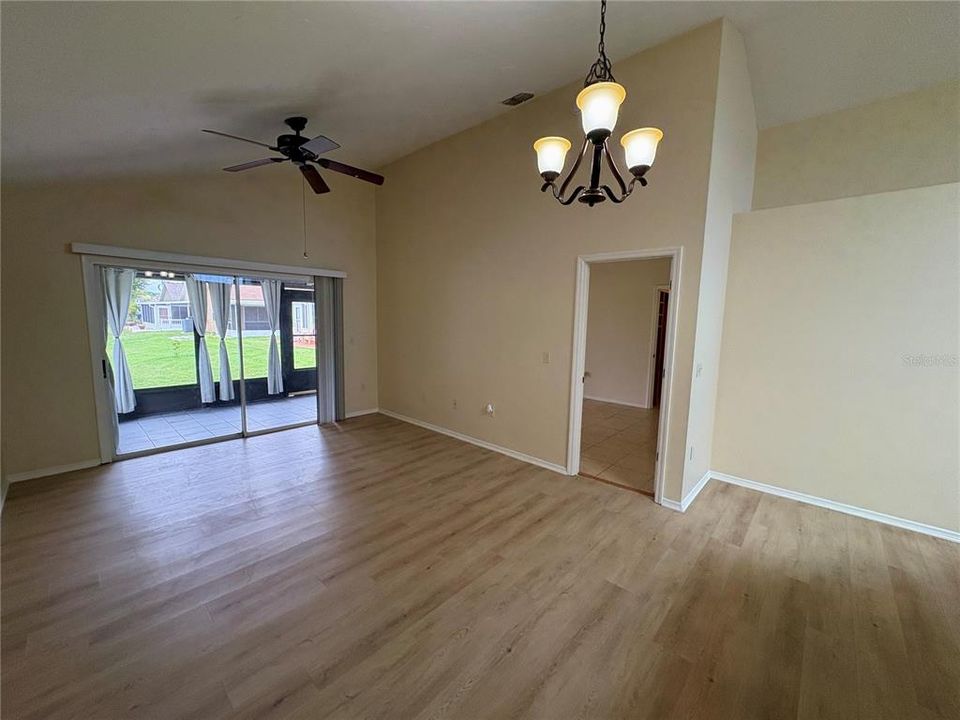 For Rent: $2,300 (3 beds, 2 baths, 1167 Square Feet)