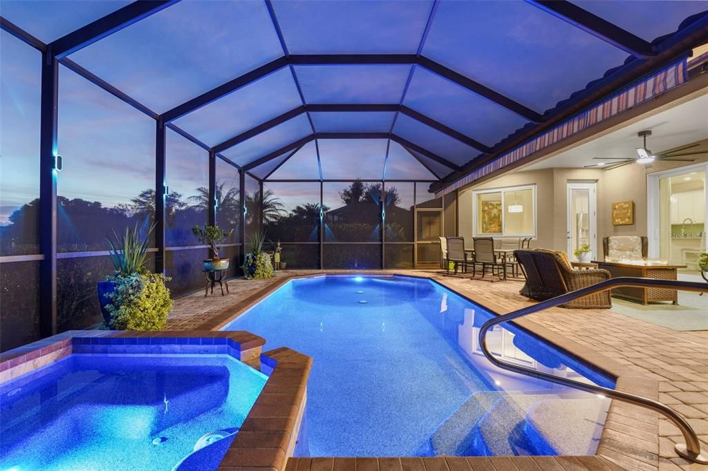 Activo con contrato: $899,000 (4 camas, 2 baños, 2243 Pies cuadrados)