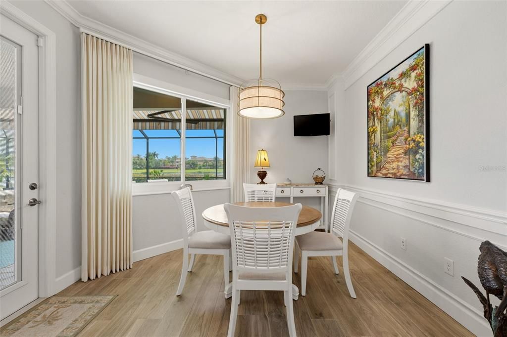 Activo con contrato: $899,000 (4 camas, 2 baños, 2243 Pies cuadrados)