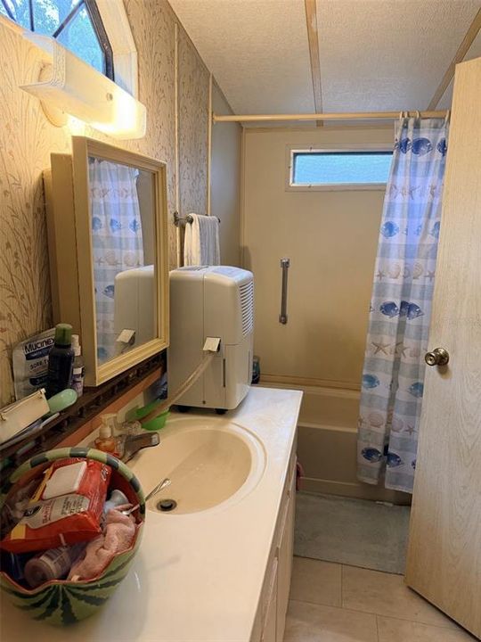 For Sale: $114,900 (2 beds, 2 baths, 840 Square Feet)