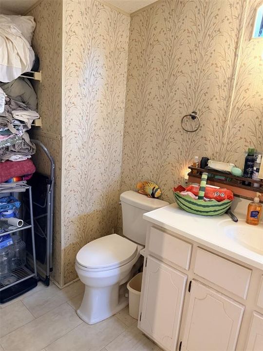 For Sale: $114,900 (2 beds, 2 baths, 840 Square Feet)