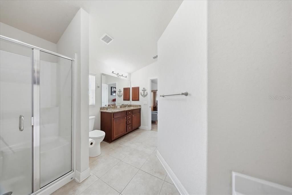 En Venta: $329,900 (4 camas, 2 baños, 1814 Pies cuadrados)