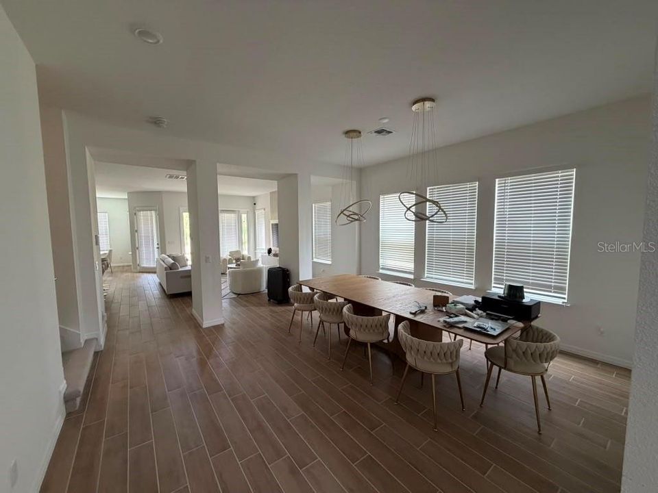 En Venta: $1,100,000 (5 camas, 4 baños, 3743 Pies cuadrados)
