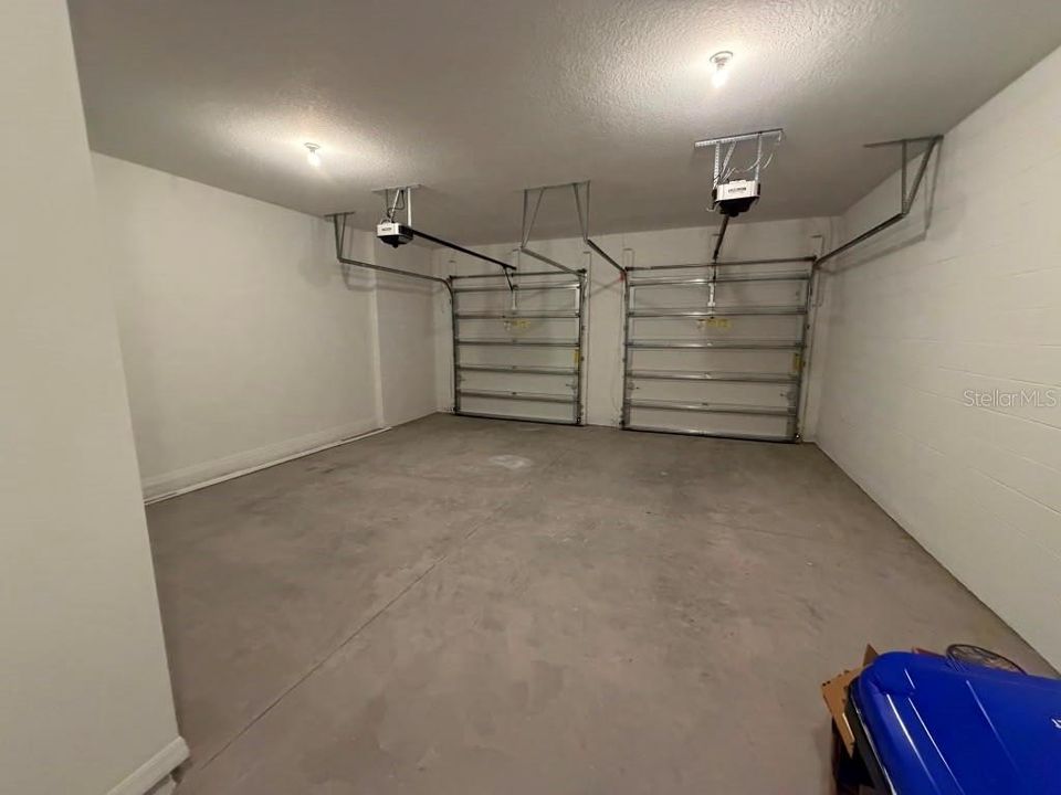 En Venta: $1,100,000 (5 camas, 4 baños, 3743 Pies cuadrados)