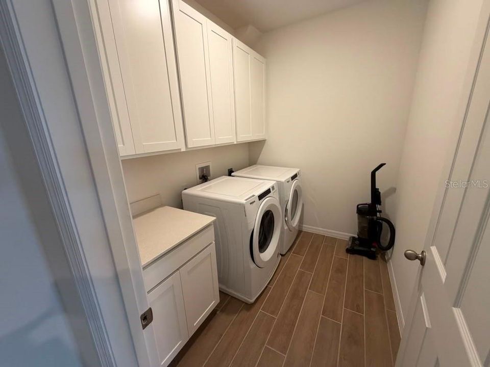 En Venta: $1,100,000 (5 camas, 4 baños, 3743 Pies cuadrados)