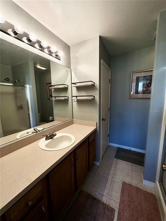 For Rent: $2,100 (2 beds, 2 baths, 1265 Square Feet)
