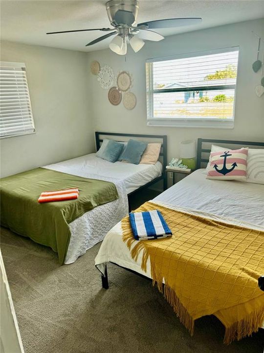 For Sale: $550,000 (4 beds, 2 baths, 1638 Square Feet)