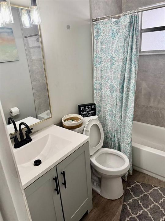 For Sale: $550,000 (4 beds, 2 baths, 1638 Square Feet)