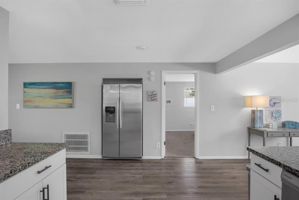 For Sale: $550,000 (4 beds, 2 baths, 1638 Square Feet)