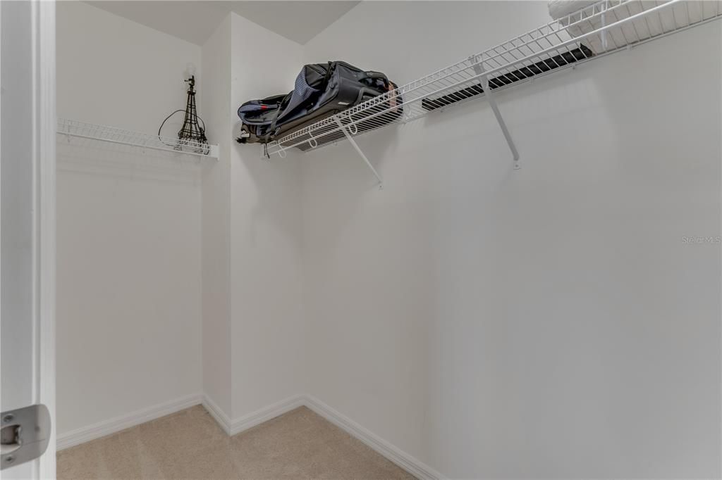 Activo con contrato: $1,199,000 (5 camas, 3 baños, 4909 Pies cuadrados)