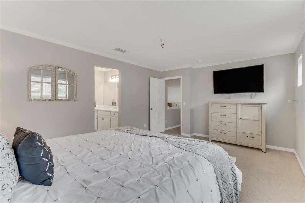 Activo con contrato: $1,199,000 (5 camas, 3 baños, 4909 Pies cuadrados)