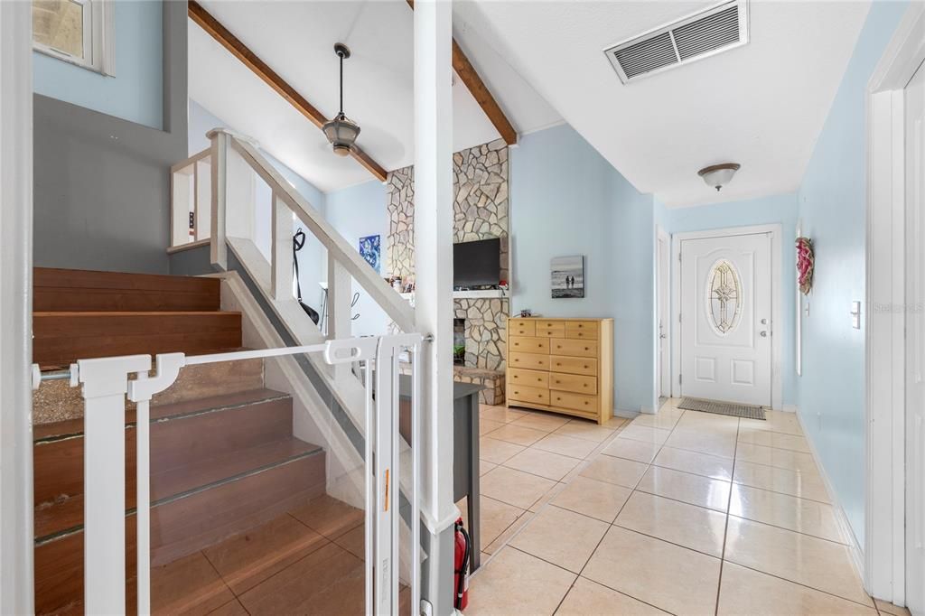 For Sale: $450,000 (3 beds, 2 baths, 1908 Square Feet)