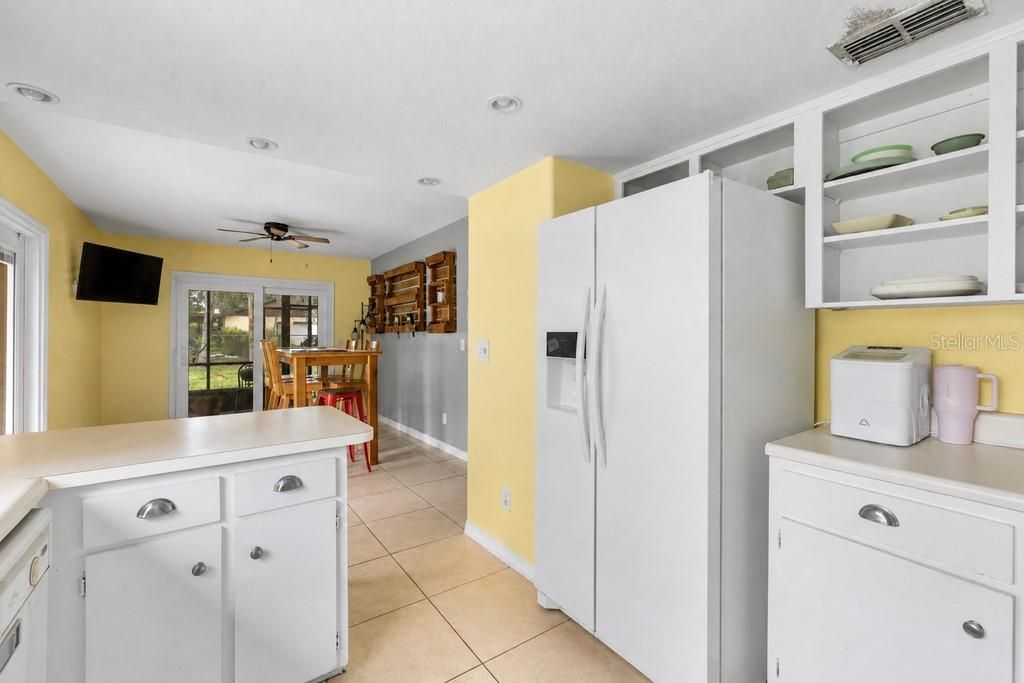 For Sale: $450,000 (3 beds, 2 baths, 1908 Square Feet)