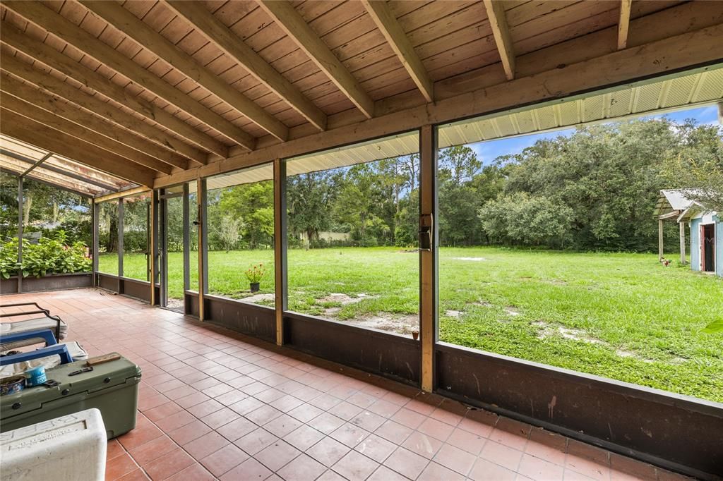 For Sale: $450,000 (3 beds, 2 baths, 1908 Square Feet)