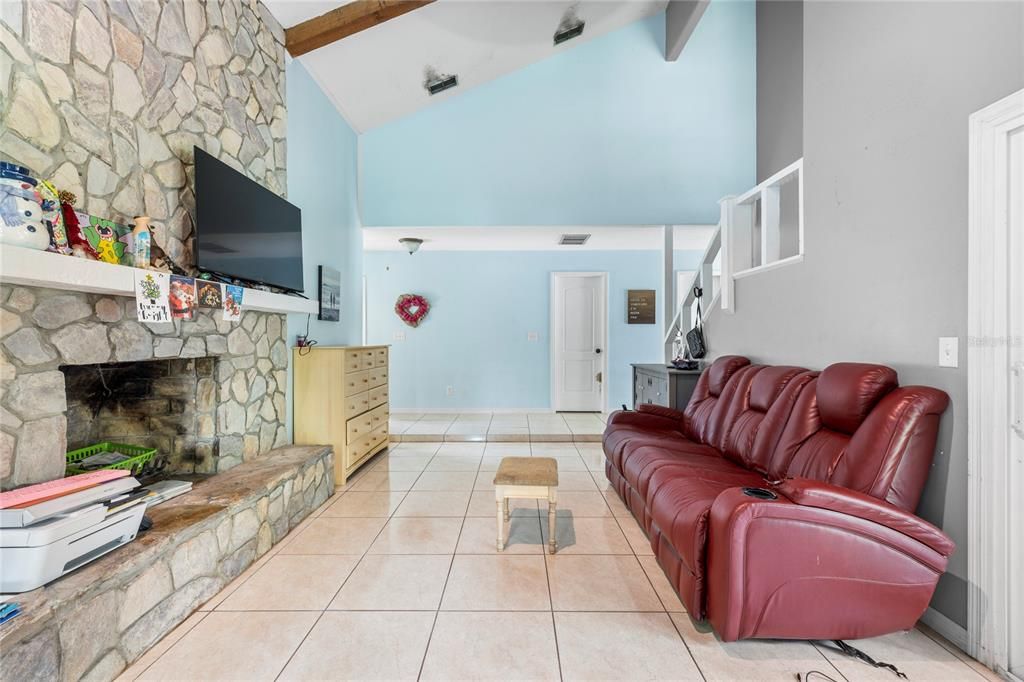 For Sale: $450,000 (3 beds, 2 baths, 1908 Square Feet)