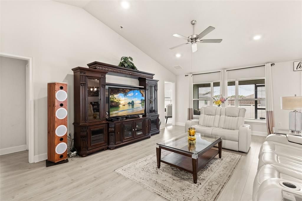 Active With Contract: $288,990 (4 beds, 2 baths, 2058 Square Feet)