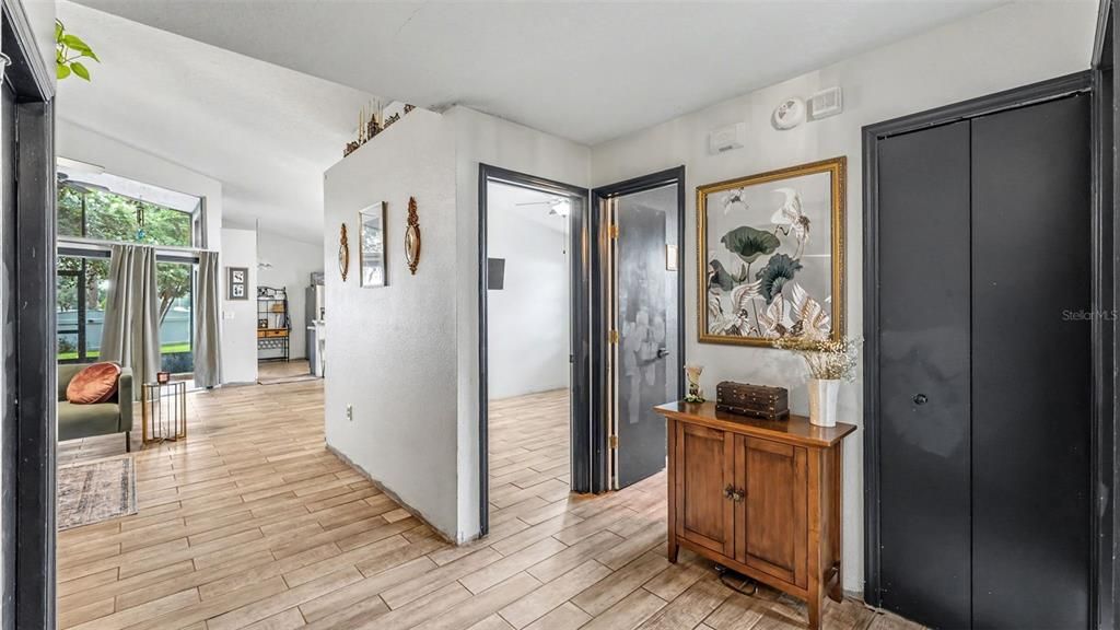 На продажу: $285,000 (3 спален, 2 ванн, 1384 Квадратных фут)