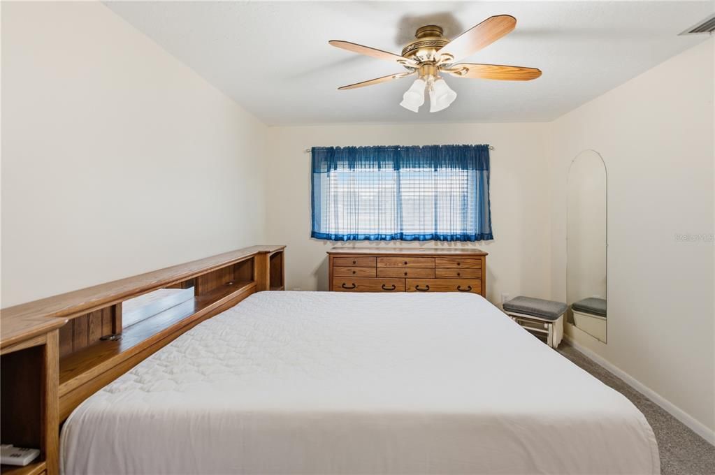 For Sale: $323,000 (3 beds, 2 baths, 1627 Square Feet)