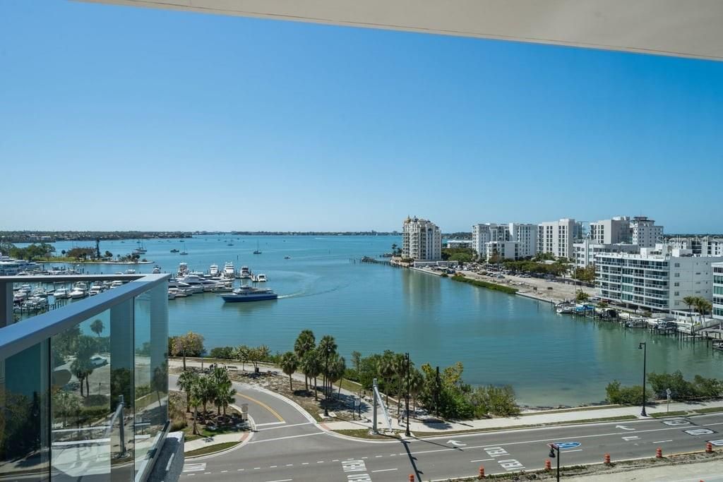 For Rent: $9,500 (2 beds, 2 baths, 2040 Square Feet)